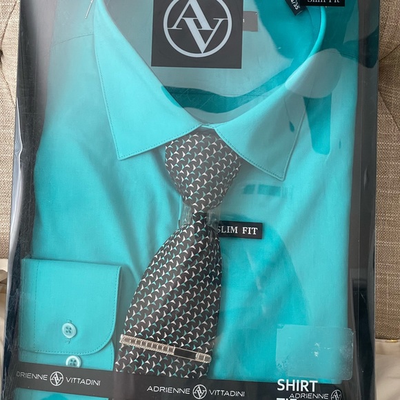 New, never opened. Men’s button-up shirt teal, large 16-16.5, slim fit with tie. - Picture 5 of 5